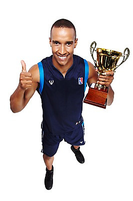 포토 JPG 스튜디오촬영 전신 서양인 외국인 해외기획촬영 라이프스타일 2012년태국 남자 스포츠 맨라이프 흑인 운동화 운동선수 농구 실내 한명 서기 미소 웃음 들기 누끼 사람 손짓 20대 성인 앞모습 운동복 하이앵글 운동 우승 최고 상 트로피 농구선수 열정 남자만 남자한명만 성인남자만 청년만 청년남자만 청년남자한명만 성인한명만 성인남자한명만 성인만 국내포토 1 옷 감정 뷰포인트 신발 모션 표정 건강 인종 청년 내부 생활 구기 상_우승 상패 파일형식