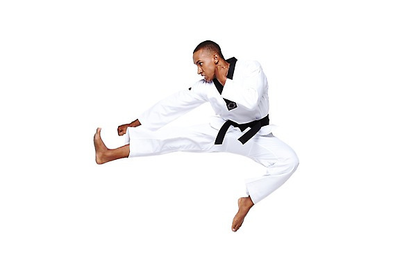 포토 JPG 스튜디오촬영 전신 서양인 외국인 해외기획촬영 라이프스타일 2012년태국 남자 스포츠 맨라이프 포즈 흑인 맨발 운동선수 실내 도복 한명 누끼 사람 20대 성인 옆모습 운동복 달리기 운동 점프 주먹 킥 태권도 태권도복 열정 태권도선수 찌르기 검은띠 남자만 남자한명만 성인남자만 청년만 청년남자만 청년남자한명만 성인한명만 성인남자한명만 성인만 국내포토 1 옷 감정 스포츠용품 뷰포인트 모션 발 건강 인종 청년 내부 생활 격투기 끈 파일형식