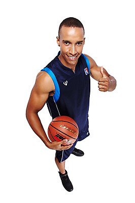 포토 JPG 스튜디오촬영 전신 서양인 외국인 해외기획촬영 라이프스타일 2012년태국 남자 스포츠 맨라이프 흑인 운동화 공 운동선수 농구 농구공 실내 한명 서기 미소 웃음 들기 누끼 사람 손짓 20대 성인 앞모습 운동복 하이앵글 운동 최고 농구선수 열정 남자만 남자한명만 성인남자만 청년만 청년남자만 청년남자한명만 성인한명만 성인남자한명만 성인만 국내포토 1 옷 감정 뷰포인트 신발 모션 표정 건강 인종 청년 내부 생활 구기 파일형식