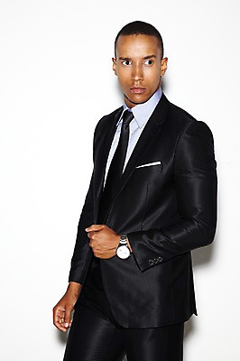 포토 JPG 스튜디오촬영 서양인 외국인 해외기획촬영 직업 라이프스타일 응시 2012년태국 패션 남자 맨라이프 흑인 비즈니스 실내 한명 서기 누끼 사람 정장 20대 성인 옆모습 직장인 비즈니스맨 남자만 남자한명만 성인남자만 청년만 청년남자만 청년남자한명만 성인한명만 성인남자한명만 성인만 국내포토 1 시선 옷 뷰포인트 모션 인종 청년 내부 생활 파일형식