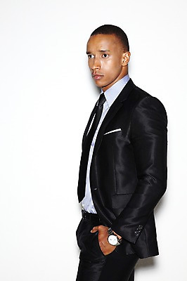 포토 JPG 스튜디오촬영 서양인 외국인 해외기획촬영 직업 라이프스타일 응시 2012년태국 패션 남자 맨라이프 흑인 비즈니스 실내 한명 서기 누끼 사람 정장 20대 성인 옆모습 시간 직장인 비즈니스맨 남자만 남자한명만 성인남자만 청년만 청년남자만 청년남자한명만 성인한명만 성인남자한명만 성인만 국내포토 1 시선 옷 뷰포인트 모션 인종 청년 내부 생활 파일형식