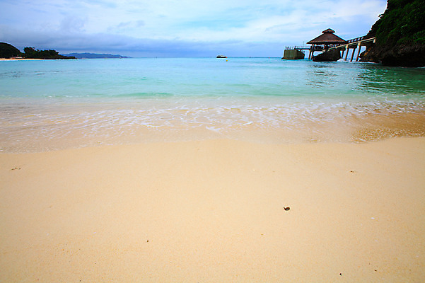 포토 JPG 주간 나무 식물 해외풍경 해외 건축물 계절 아시아 물결 파도 바다 섬 여행 휴가 열대 필리핀 풍경 해변 사람없음 야외 건물 여름 여름휴가 바캉스 모래사장 야자수 동남아시아 보트 해수욕장 언덕 휴양지 전망대 보라카이 가교 선박 국내포토 자연요소 건축 나라 수상교통 배_교통 장소 파일형식 여름_계절