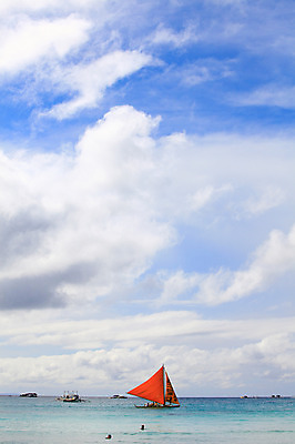 포토 JPG 주간 구름 해외풍경 해외 계절 아시아 바다 섬 여행 요트 하늘 휴가 열대 필리핀 사람 풍경 여러명 해변 야외 여름 여름휴가 바캉스 동남아시아 수상스포츠 보트 해수욕장 휴양지 해수욕 보라카이 방카 호핑투어 선박 국내포토 자연요소 나라 스포츠 다수 수상교통 배_교통 장소 파일형식 여름_계절