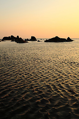 포토 JPG 주간 실루엣 물결 바다 자연 하늘 한국 풍경 해변 사람없음 야외 일출 노을 황혼 일몰 돌_바위 바위 경주 경상북도 감포 송대말 국내포토 자연요소 아시아 촬영기법 경주_경상북도 경상도 생태계 파일형식