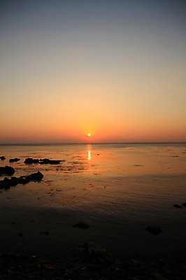 포토 JPG 주간 실루엣 물결 바다 자연 하늘 한국 물그림자 풍경 해변 사람없음 야외 햇빛 태양 일출 노을 황혼 일몰 돌_바위 바위 경주 경상북도 감포 송대말 국내포토 자연요소 아시아 촬영기법 그림자 경주_경상북도 경상도 생태계 파일형식