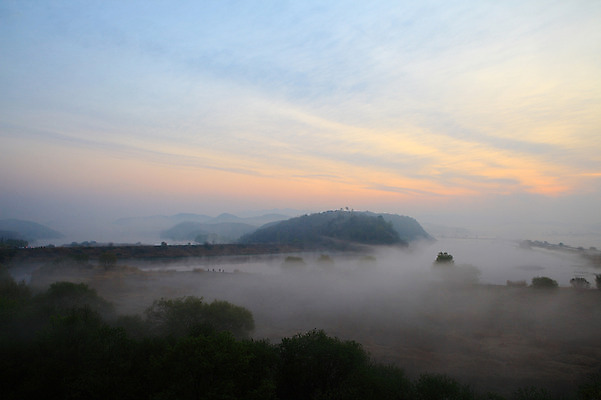 포토 JPG 주간 나무 식물 자연 산 한국 풍경 사람없음 야외 강 일출 노을 일몰 안개 습지 경상남도 우포늪 창녕 국내포토 자연요소 아시아 날씨 경상도 생태계 파일형식