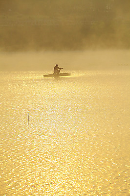포토 JPG 주간 실루엣 호수 자연 한국 한명 사람 풍경 야외 물 강 노을 침묵 고요 안개 나룻배 경상남도 뱃사공 노젓기 우포늪 창녕 선박 국내포토 자연요소 1 아시아 수상교통 배_교통 모션 날씨 촬영기법 소리 습지 경상도 생태계 파일형식