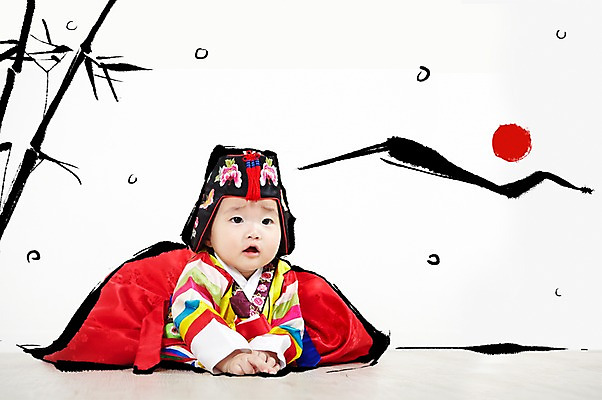 전신 PSD 나무 식물 편집이미지 한국문화 한국전통 전통 응시 여자 전통문화 엎드리기 포토일러 새해 산 합성일러스트 한명 사람 동양인 태양 일출 한국인 눈 아기 절 전통의상 한복 대나무 세배 색동옷 여자만 여자한명만 아기만 여자아기만 여자아기한명만 이미지편집 자연요소 1 동양문화 시선 옷 문화 모션 날씨 한국 인종 노을 인사 절_인사 파일형식