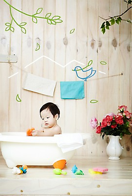 PSD 나무 식물 동물 편집이미지 응시 남자 화분 잎 조류 포토일러 나뭇잎 산 욕조 합성일러스트 한명 사람 앉기 동양인 상반신 수건 장난감 목욕 한국인 아기 남자만 남자한명만 아기만 남자아기만 남자아기한명만 이미지편집 1 시선 모션 인종 위생용품 청결 파일형식