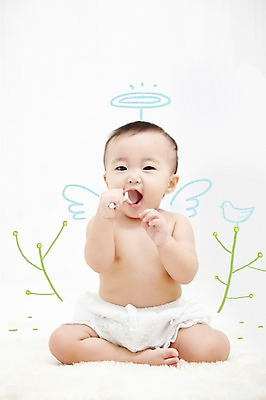 전신 PSD 식물 동물 편집이미지 여자 날개 조류 포토일러 천사 합성일러스트 한명 미소 웃음 사람 앉기 동양인 숟가락 한국인 아기 풀 여자만 여자한명만 아기만 여자아기만 여자아기한명만 이미지편집 1 모션 수저 표정 인종 파일형식