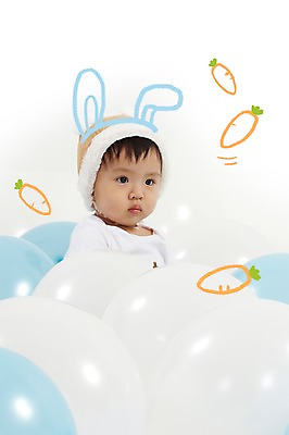 PSD 편집이미지 응시 남자 채소 포토일러 합성일러스트 한명 사람 앉기 동양인 상반신 당근 한국인 아기 풍선 반려 아기토끼 남자만 남자한명만 아기만 남자아기만 남자아기한명만 이미지편집 1 시선 새끼 모션 뿌리채소 인종 토끼 파일형식