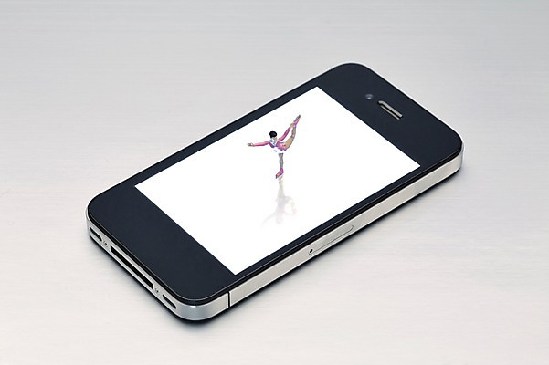 포토 JPG 스튜디오촬영 인형 모바일 무선통신 실내 사람없음 스마트폰 핸드폰 운동 모형 통신기기 미니어처 피규어 스케이트 피겨스케이팅 전화기 피겨선수 스케이터 국내포토 스포츠용품 통신 운동선수 건강 내부 전자제품 스마트기기 기계 스케이팅 파일형식