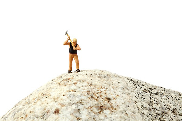 포토 JPG 스튜디오촬영 인형 실내 누끼 사람없음 모형 미니어처 피규어 돌_바위 광석 광부 곡괭이 국내포토 직업 내부 파일형식