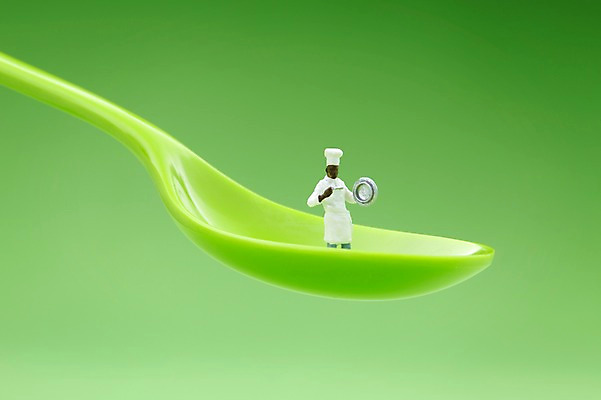 포토 JPG 스튜디오촬영 모자 인형 수저 실내 요리사모자 사람없음 모형 숟가락 주방장 요리사 미니어처 피규어 조리복 국내포토 직업 모자_잡화 식기 잡화 유니폼 내부 파일형식