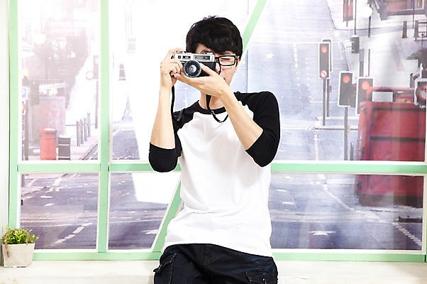 포토 JPG 스튜디오촬영 라이프스타일 남자 화분 안경 맨라이프 창문 한국 실내 한명 들기 사람 동양인 상반신 20대 성인 취미 앞모습 카메라 사진촬영 촬영 한국인 즐거움 찍기 남자만 남자한명만 성인남자만 청년만 청년남자만 청년남자한명만 성인한명만 성인남자한명만 성인만 안경낌 국내포토 1 잡화 감정 아시아 뷰포인트 모션 인종 청년 내부 생활 전자제품 파일형식