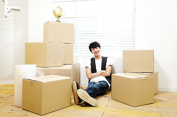 포토 JPG 스튜디오촬영 전신 라이프스타일 남자 이동 창문 휴식 실내 한명 미소 웃음 사람 앉기 동양인 20대 성인 앞모습 상자 지구본 팔짱 한국인 짐 블라인드 마루 이사 포장지 신혼 이삿짐 비닐 짐싸기 남자만 남자한명만 성인남자만 청년만 청년남자만 청년남자한명만 성인한명만 성인남자한명만 성인만 국내포토 1 뷰포인트 컨셉 포장 모션 재질 바닥 표정 인종 청년 내부 생활 커튼 파일형식