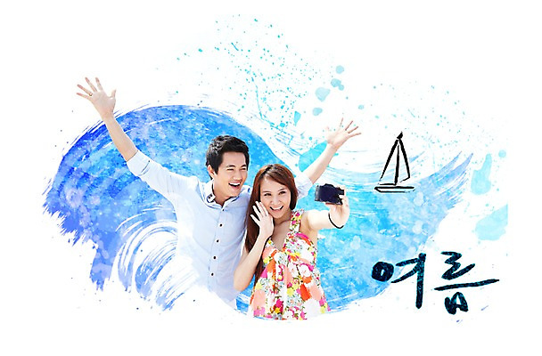 PSD 서양인 외국인 백인 편집이미지 문자 라이프스타일 커플 응시 계절 여자 남자 행복 여유 커플라이프 포즈 캘리그라피 모션 팔벌리기 휴가 휴식 서기 미소 웃음 들기 사람 손짓 상반신 20대 성인 두명 라이프 물 여름 단어 여름휴가 바캉스 손들기 카메라 사진촬영 디지털카메라 돛단배 셀프카메라 즐거움 돗단배 선박 청년만 성인만 이미지편집 자연요소 시선 감정 컨셉 수상교통 배_교통 관계 표정 인종 청년 생활 전자제품 촬영 파일형식 여름_계절