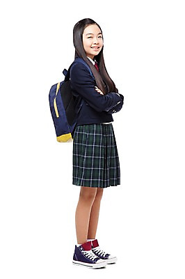 포토 JPG 스튜디오촬영 전신 학생 라이프스타일 긴머리 잡화 여학생 여자 교복 운동화 가방 배낭 중학생 청소년 책가방 실내 한명 서기 미소 웃음 누끼 사람 동양인 옆모습 10대 스쿨라이프 팔짱 십대라이프스타일 한국인 스니커즈 여중생 여자만 여자한명만 십대만 십대여자만 십대여자한명만 국내포토 1 헤어스타일 옷 뷰포인트 신발 학교 모션 표정 인종 내부 생활 파일형식