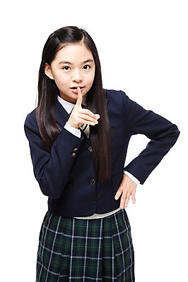 포토 JPG 스튜디오촬영 학생 라이프스타일 긴머리 여학생 여자 교복 허리손 모션 중학생 청소년 실내 한명 서기 누끼 사람 동양인 손짓 앞모습 10대 스쿨라이프 십대라이프스타일 한국인 비밀 여중생 쉿 조용 여자만 여자한명만 십대만 십대여자만 십대여자한명만 국내포토 1 헤어스타일 옷 뷰포인트 포즈 컨셉 학교 인종 내부 생활 파일형식