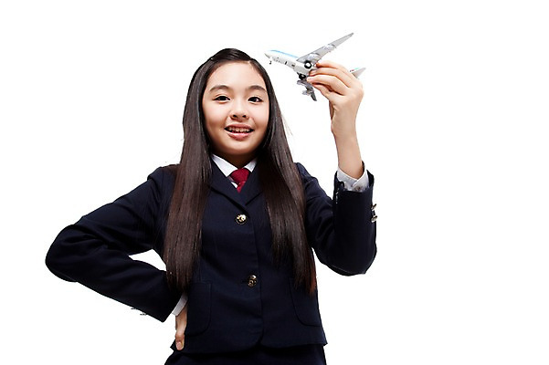 포토 JPG 스튜디오촬영 학생 라이프스타일 긴머리 여학생 여자 교복 로우앵글 허리손 중학생 청소년 놀이 비행기 실내 한명 미소 웃음 들기 누끼 사람 동양인 상반신 앞모습 10대 장난감 스쿨라이프 모형 십대라이프스타일 한국인 여중생 여자만 여자한명만 십대만 십대여자만 십대여자한명만 국내포토 1 헤어스타일 옷 뷰포인트 포즈 학교 항공교통 모션 대중교통 표정 인종 내부 생활 파일형식