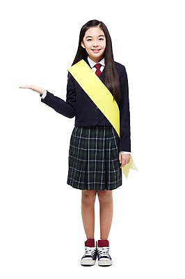 포토 JPG 스튜디오촬영 전신 학생 라이프스타일 긴머리 여학생 여자 교복 운동화 모션 중학생 청소년 안내 실내 한명 서기 미소 웃음 누끼 사람 동양인 손짓 앞모습 10대 스쿨라이프 십대라이프스타일 한국인 선거 스니커즈 여중생 어깨띠 선거활동 여자만 여자한명만 십대만 십대여자만 십대여자한명만 국내포토 1 헤어스타일 옷 뷰포인트 신발 학교 표정 인종 내부 생활 민주주의 파일형식