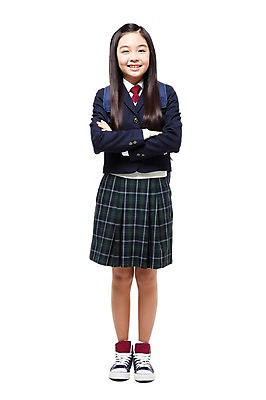 포토 JPG 스튜디오촬영 전신 학생 라이프스타일 긴머리 잡화 여학생 여자 교복 운동화 가방 배낭 중학생 청소년 책가방 실내 한명 서기 미소 웃음 누끼 사람 동양인 앞모습 10대 스쿨라이프 팔짱 십대라이프스타일 한국인 스니커즈 여중생 여자만 여자한명만 십대만 십대여자만 십대여자한명만 국내포토 1 헤어스타일 옷 뷰포인트 신발 학교 모션 표정 인종 내부 생활 파일형식
