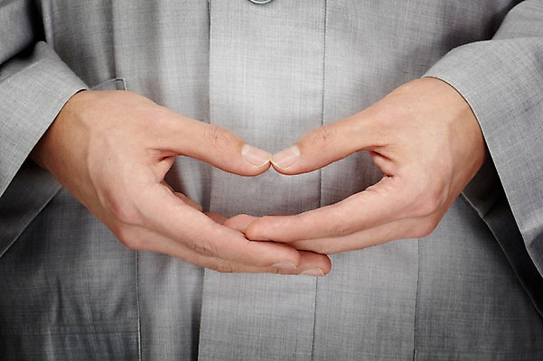 포토 JPG 스튜디오촬영 손 종교 가사 불교 실내 한명 사람 손짓 근접촬영 신체부위 승려 승복 국내포토 1 뷰포인트 모션 내부 성직자 파일형식