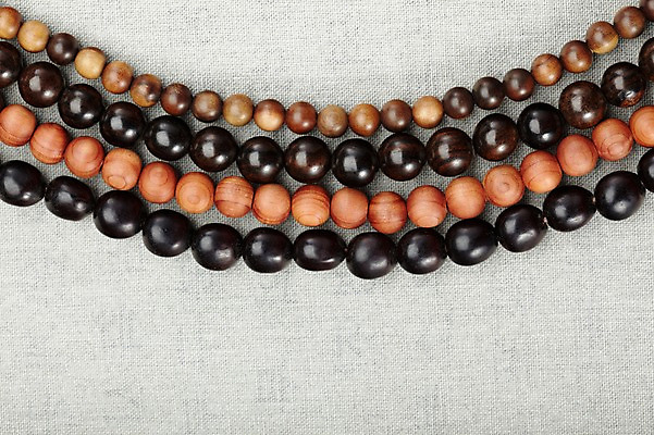 포토 JPG 스튜디오촬영 종교 백그라운드 불교 종교용품 실내 근접촬영 사람없음 여러개 부처님오신날 불교용품 염주 국내포토 기념일 뷰포인트 다수 내부 파일형식