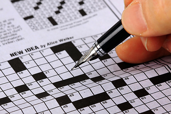 포토 JPG 스튜디오촬영 문자 손 컨셉 돈 신체 비즈니스 놀이 한손 실내 한명 사람 근접촬영 아웃포커스 신체부위 금융 경제 필기구 숫자 펜 만년필 게임 기록 퍼즐 퀴즈 펜촉 낱말퍼즐 국내포토 1 뷰포인트 문구용품 촬영기법 내부 재산 파일형식