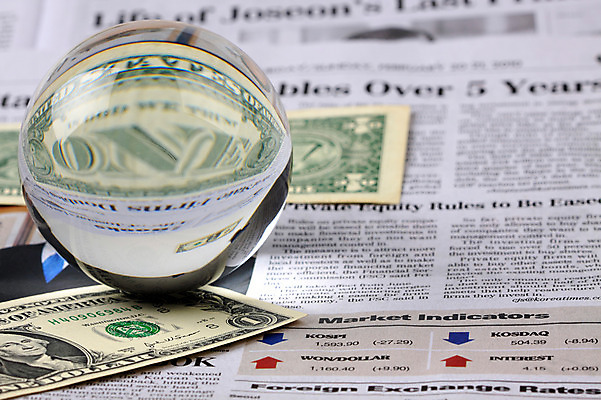 포토 JPG 스튜디오촬영 문자 기호 알파벳 영어 화살표 컨셉 지폐 돈 비즈니스 유리 그래프 실내 근접촬영 사람없음 아웃포커스 금융 경제 반사 달러 신문 주식 하락 구슬 오브젝트 외화 상승 오르기 영자신문 주가 코스닥 1달러 유리구슬 코스피 국내포토 뷰포인트 모션 재질 촬영기법 내부 간행물 뉴스 재산 파일형식