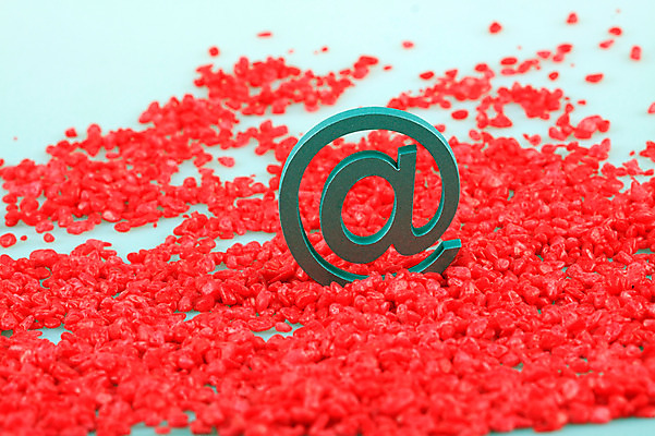 포토 JPG 스튜디오촬영 기호 컬러 백그라운드 컨셉 인터넷 비즈니스 실내 근접촬영 사람없음 아웃포커스 빨간색 금융 경제 돌_바위 조약돌 이메일 낟알 우편물 오브젝트 골뱅이기호 인터넷기호 국내포토 문자 뷰포인트 촬영기법 내부 파일형식