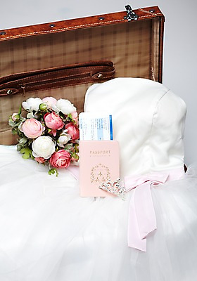 포토 JPG 스튜디오촬영 식물 드레스 꽃 부케 여행 웨딩드레스 결혼 가방 장신구 왕관 실내 사람없음 여행가방 신혼여행 보석 항공권 오브젝트 티아라 여권 결혼소품 신분증 국내포토 잡화 옷 꽃다발 이벤트 내부 티켓 광석 증명서 파일형식