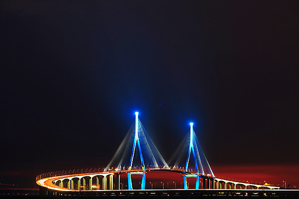 포토 JPG 시설물 건축물 현대건축 건축 바다 야경 조명 한국 사람없음 야외 빛 도시풍경 노을 어둠 일몰 도시 저녁 인천 인천대교 가교 국내포토 자연요소 아시아 풍경 다리_건축물 야간 파일형식 풍경_경치