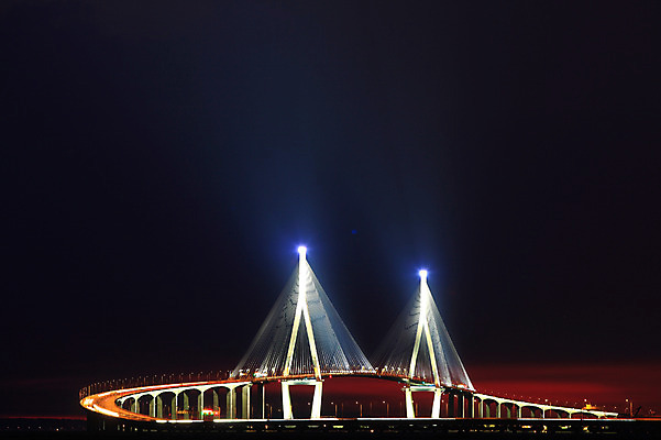 포토 JPG 시설물 건축물 현대건축 건축 바다 야경 조명 한국 사람없음 야외 빛 도시풍경 노을 어둠 일몰 도시 저녁 인천 인천대교 가교 국내포토 자연요소 아시아 풍경 다리_건축물 야간 파일형식 풍경_경치