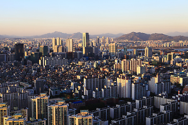 포토 JPG 주간 건축물 산 서울 한국 풍경 빌딩 사람없음 야외 건물 도시풍경 노을 고층빌딩 일몰 도시 도심 강남 국내포토 자연요소 건축 아시아 파일형식