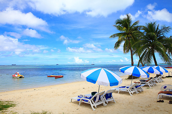 포토 JPG 주간 나무 식물 구름 해외풍경 해외 계절 물결 바다 섬 여행 의자 하늘 휴가 풍경 여러명 해변 야외 여름 여름휴가 바캉스 모래사장 맑음 파라솔 보트 수면 해수욕장 휴양지 선베드 남태평양 제트스키 사이판 선박 국내포토 자연요소 가구 다수 수상교통 배_교통 날씨 사람 물 장소 수상스포츠 오세아니아 태평양 파일형식 여름_계절