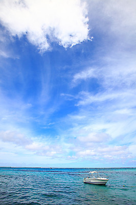 포토 JPG 주간 구름 해외풍경 해외 계절 파도 바다 섬 여행 하늘 휴가 풍경 해변 사람없음 야외 여름 여름휴가 바캉스 맑음 보트 휴양지 남태평양 사이판 선박 국내포토 자연요소 수상교통 배_교통 날씨 장소 오세아니아 태평양 파일형식 여름_계절