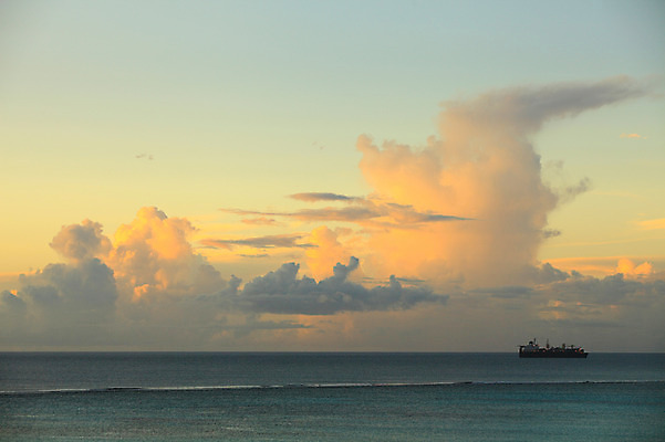포토 JPG 주간 구름 해외풍경 해외 계절 바다 섬 여행 하늘 휴가 풍경 해변 사람없음 야외 여름 여름휴가 바캉스 일출 노을 맑음 황혼 일몰 수면 휴양지 남태평양 사이판 국내포토 자연요소 날씨 장소 오세아니아 태평양 파일형식 여름_계절