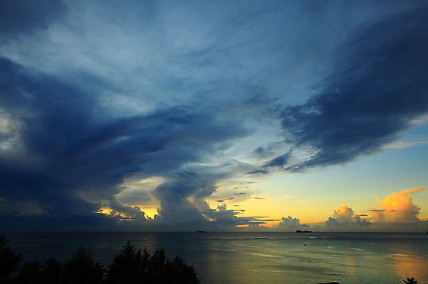 포토 JPG 주간 구름 해외풍경 해외 계절 바다 섬 여행 하늘 휴가 풍경 해변 사람없음 야외 여름 여름휴가 바캉스 일출 노을 맑음 황혼 일몰 수면 휴양지 남태평양 사이판 국내포토 자연요소 날씨 물 장소 오세아니아 태평양 파일형식 여름_계절