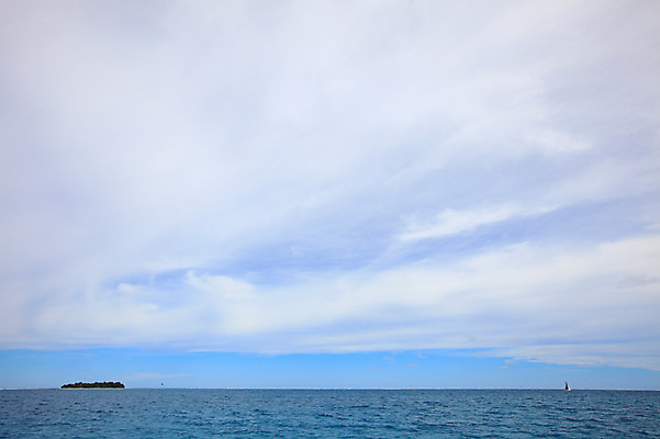 포토 JPG 주간 구름 해외풍경 해외 계절 파도 바다 섬 여행 하늘 휴가 풍경 해변 사람없음 야외 여름 여름휴가 바캉스 맑음 휴양지 남태평양 사이판 국내포토 자연요소 날씨 장소 오세아니아 태평양 파일형식 여름_계절