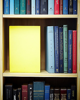 포토 JPG 스튜디오촬영 표지 백그라운드 책장 실내 사람없음 간행물 책 전시 커버 오브젝트 여러권 문학 정리 양장본 꽂이 국내포토 가구 다수 내부 파일형식