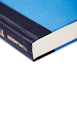 포토 JPG 스튜디오촬영 표지 백그라운드 실내 누끼 사람없음 간행물 책 펼침 커버 모서리 오브젝트 한권 문학 양장본 국내포토 1 모션 내부 파일형식