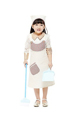 포토 JPG 스튜디오촬영 전신 라이프스타일 여자 어린이라이프 어린이 구두 놀이 실내 두건 한명 서기 미소 웃음 들기 누끼 사람 동양인 소녀 앞모습 앞치마 유치원 유치원생 한국인 청소도구 빗자루 청소 소꿉놀이 쓰레받기 소꿉장난 여자만 여자한명만 어린이만 소녀만 소녀한명만 국내포토 1 교육 뷰포인트 신발 모션 표정 인종 내부 생활 도구 파일형식