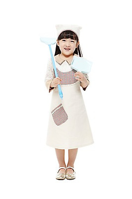 포토 JPG 스튜디오촬영 전신 라이프스타일 여자 어린이라이프 어린이 구두 놀이 실내 두건 한명 서기 미소 웃음 들기 누끼 사람 동양인 소녀 앞모습 앞치마 유치원 유치원생 한국인 청소도구 빗자루 청소 소꿉놀이 쓰레받기 소꿉장난 여자만 여자한명만 어린이만 소녀만 소녀한명만 국내포토 1 교육 뷰포인트 신발 모션 표정 인종 내부 생활 도구 파일형식