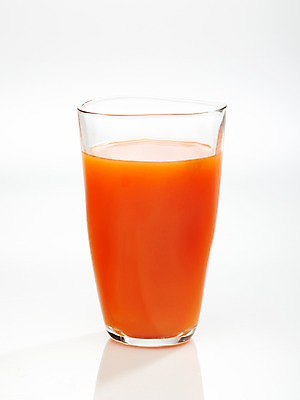 포토 JPG 스튜디오촬영 음료 음식 컬러 채소 잔 실내 사람없음 컵 주황색 주스 당근 야채주스 즙 야채즙 채소즙 국내포토 식기 뿌리채소 내부 파일형식