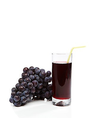 포토 JPG 스튜디오촬영 음료 음식 과일 포도 잔 실내 빨대 누끼 사람없음 컵 주스 과일주스 즙 꽂음 과즙 포도주스 국내포토 식기 내부 파일형식