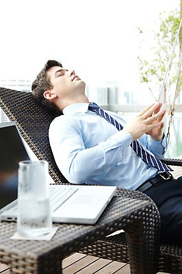 포토 JPG 주간 서양인 외국인 나무 식물 백인 해외기획촬영 직업 라이프스타일 2012년태국 남자 맨라이프 비즈니스 탁자 휴식 야외수영장 수영장 한명 사람 정장 상반신 20대 성인 야외 옆모습 아웃포커스 비즈니스라이프 노트북 컴퓨터 눕기 풀장 눈감음 잠 직장인 비즈니스맨 물컵 선베드 낮잠 남자만 남자한명만 성인남자만 청년만 청년남자만 청년남자한명만 성인한명만 성인남자한명만 성인만 국내포토 자연요소 1 옷 뷰포인트 가구 컨셉 의자 모션 촬영기법 인종 청년 생활 컵 전자제품 파일형식