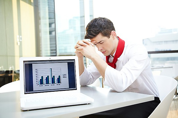 포토 JPG 주간 서양인 외국인 백인 해외기획촬영 직업 2012년태국 남자 생각 의자 비즈니스 창문 통계 탁자 호텔 수치 그래프 영업 실내 실험 한명 사람 앉기 상반신 20대 성인 옆모습 노트북 컴퓨터 식당 레스토랑 주방장 요리사 고민 수익 수익률 남자만 남자한명만 성인남자만 청년만 청년남자만 청년남자한명만 성인한명만 성인남자한명만 성인만 국내포토 자연요소 1 감정 뷰포인트 가구 모션 숙소 인종 청년 내부 경제 전자제품 상점 파일형식