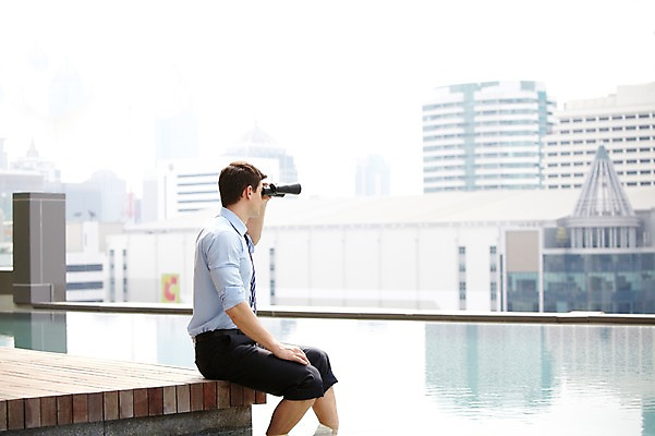 포토 JPG 주간 서양인 외국인 백인 해외기획촬영 직업 라이프스타일 응시 2012년태국 남자 맨라이프 비즈니스 야외수영장 수영장 한명 들기 사람 앉기 정장 빌딩 20대 성인 야외 건물 옆모습 비즈니스라이프 풀장 쌍안경 망원경 관찰 도시 직장인 비즈니스맨 옥상 관측 남자만 남자한명만 성인남자만 청년만 청년남자만 청년남자한명만 성인한명만 성인남자한명만 성인만 국내포토 자연요소 1 건축물 시선 옷 뷰포인트 모션 인종 청년 생활 파일형식