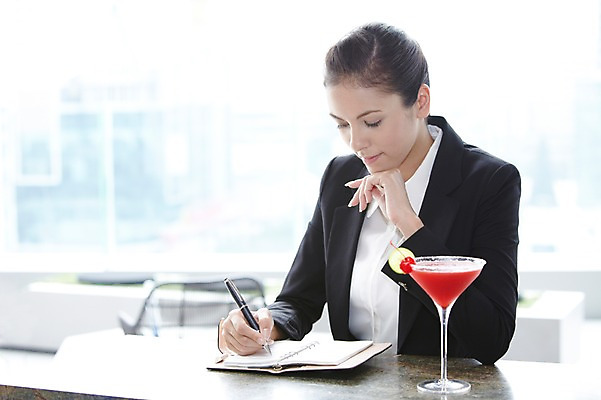 포토 JPG 주간 서양인 외국인 백인 해외기획촬영 직업 우먼라이프 라이프스타일 응시 2012년태국 여자 음료 비즈니스 휴식 잔 주류 한명 들기 사람 앉기 정장 상반신 20대 성인 야외 앞모습 아웃포커스 컵 비즈니스라이프 펜 다이어리 기록 칵테일 바 직장인 비즈니스우먼 선술집 칵테일바 여자만 여자한명만 성인여자만 청년만 청년여자만 성인한명만 청년여자한명만 성인여자한명만 성인만 혼족 국내포토 자연요소 1 식기 시선 옷 뷰포인트 컨셉 모션 촬영기법 인종 청년 생활 필기구 사무용품 술집 싱글라이프 파일형식